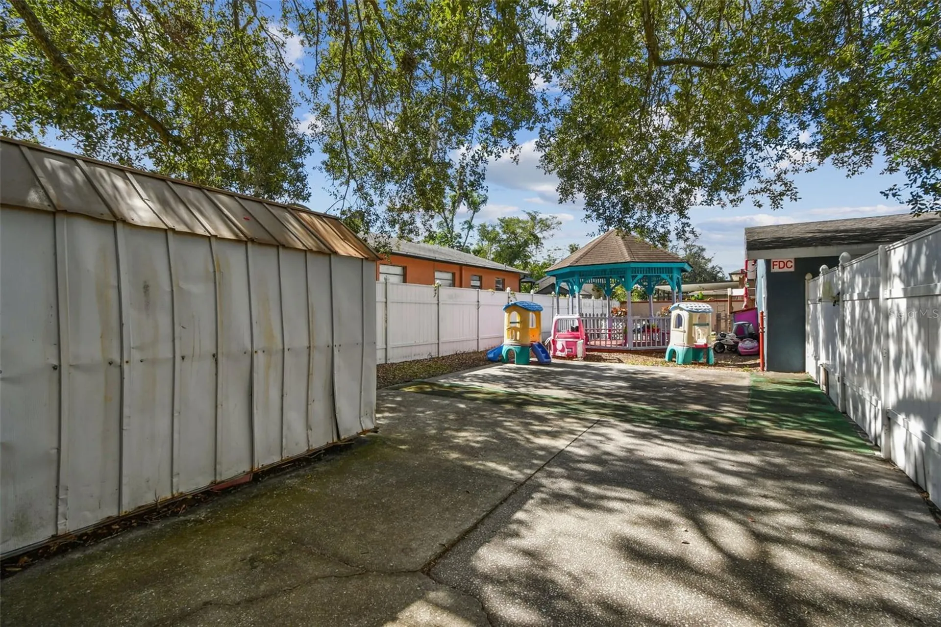 9912 N Myrtle Street Tampa FL 33617