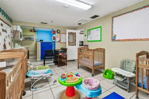 9912 N Myrtle Street Tampa FL 33617