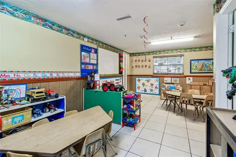 9912 N Myrtle Street Tampa FL 33617