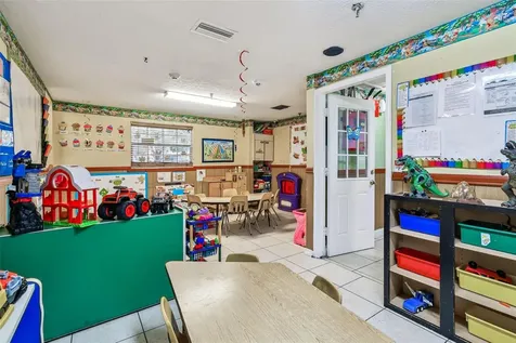 9912 N Myrtle Street Tampa FL 33617