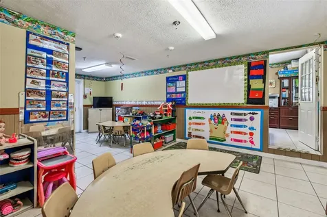 9912 N Myrtle Street Tampa FL 33617