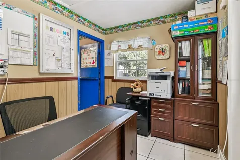 9912 N Myrtle Street Tampa FL 33617