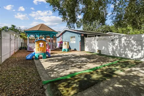 9912 N Myrtle Street Tampa FL 33617