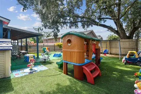 9912 N Myrtle Street Tampa FL 33617