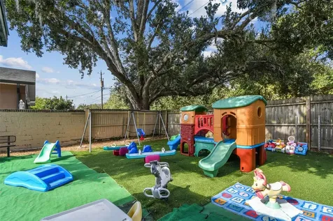 9912 N Myrtle Street Tampa FL 33617