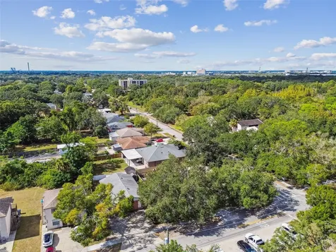 9912 N Myrtle Street Tampa FL 33617