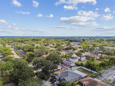 9912 N Myrtle Street Tampa FL 33617