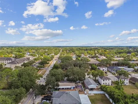 9912 N Myrtle Street Tampa FL 33617