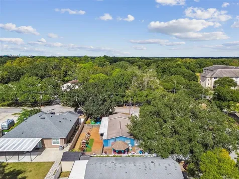 9912 N Myrtle Street Tampa FL 33617