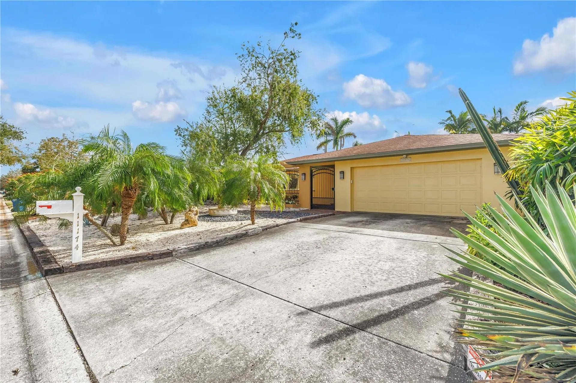 11174 90th Terrace Seminole FL 33772
