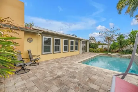 11174 90th Terrace Seminole FL 33772