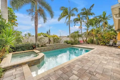 11174 90th Terrace Seminole FL 33772