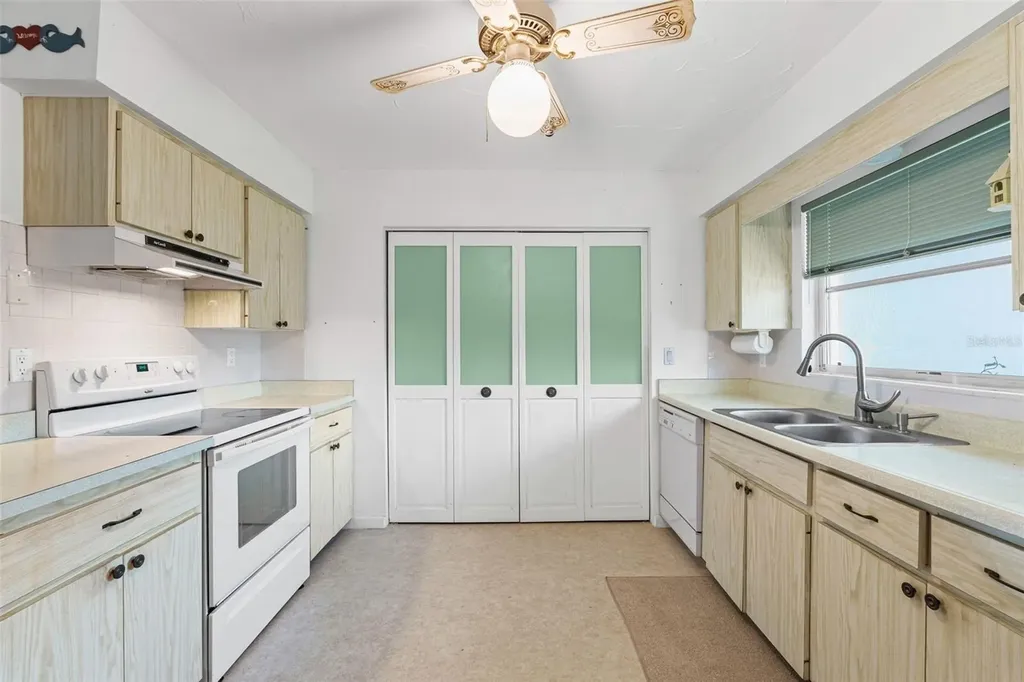 4606 Tippecanoe Trail Sarasota FL 34233