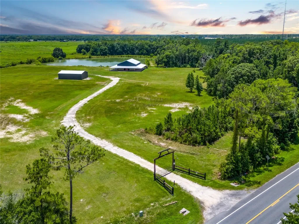 9422 SW State Road 121 Lake Butler FL 32054