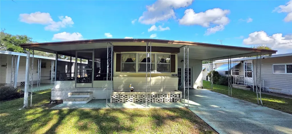 37021 Karen Avenue Zephyrhills FL 33542