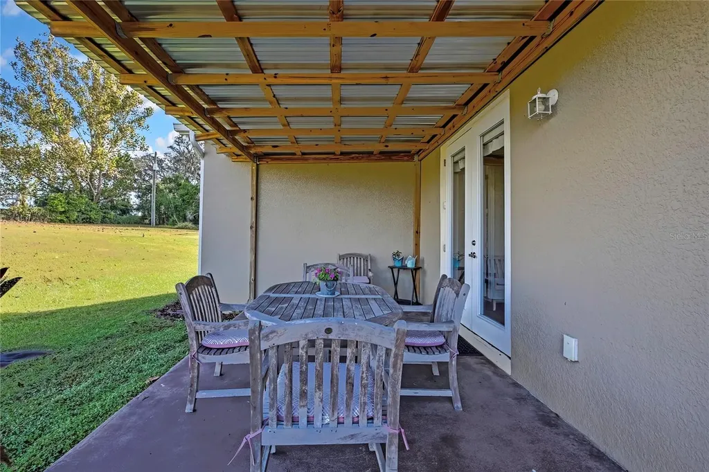 36431 Florrie Mae Lane Dade City FL 33523