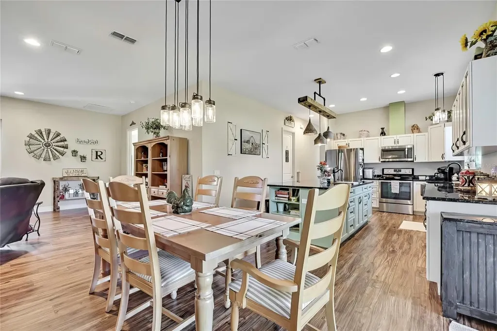 36431 Florrie Mae Lane Dade City FL 33523