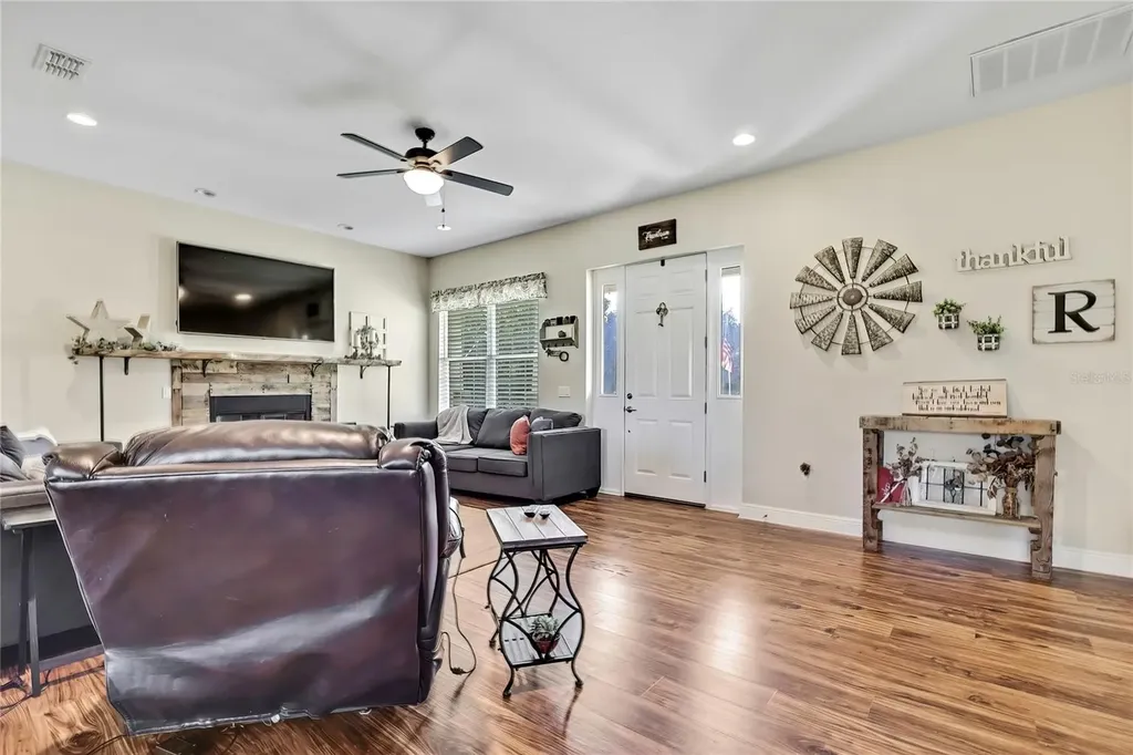 36431 Florrie Mae Lane Dade City FL 33523