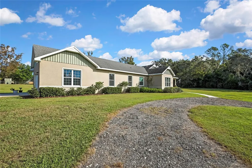 36431 Florrie Mae Lane Dade City FL 33523