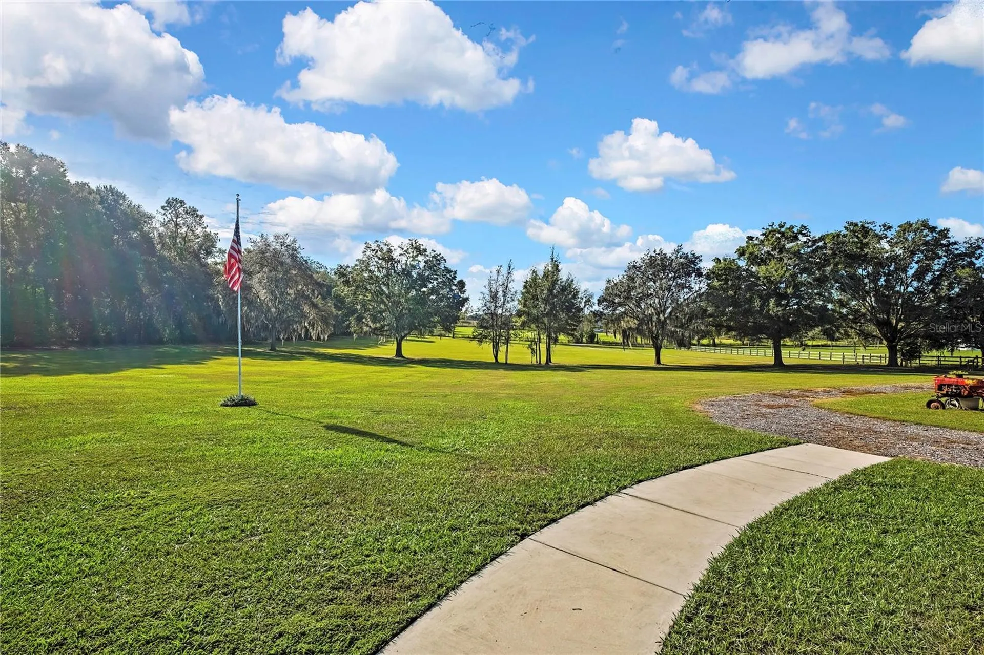 36431 Florrie Mae Lane Dade City FL 33523