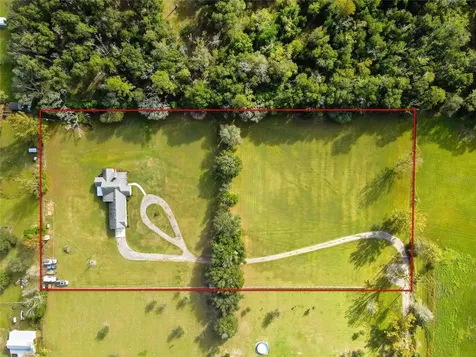 36431 Florrie Mae Lane Dade City FL 33523