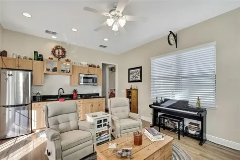 36431 Florrie Mae Lane Dade City FL 33523