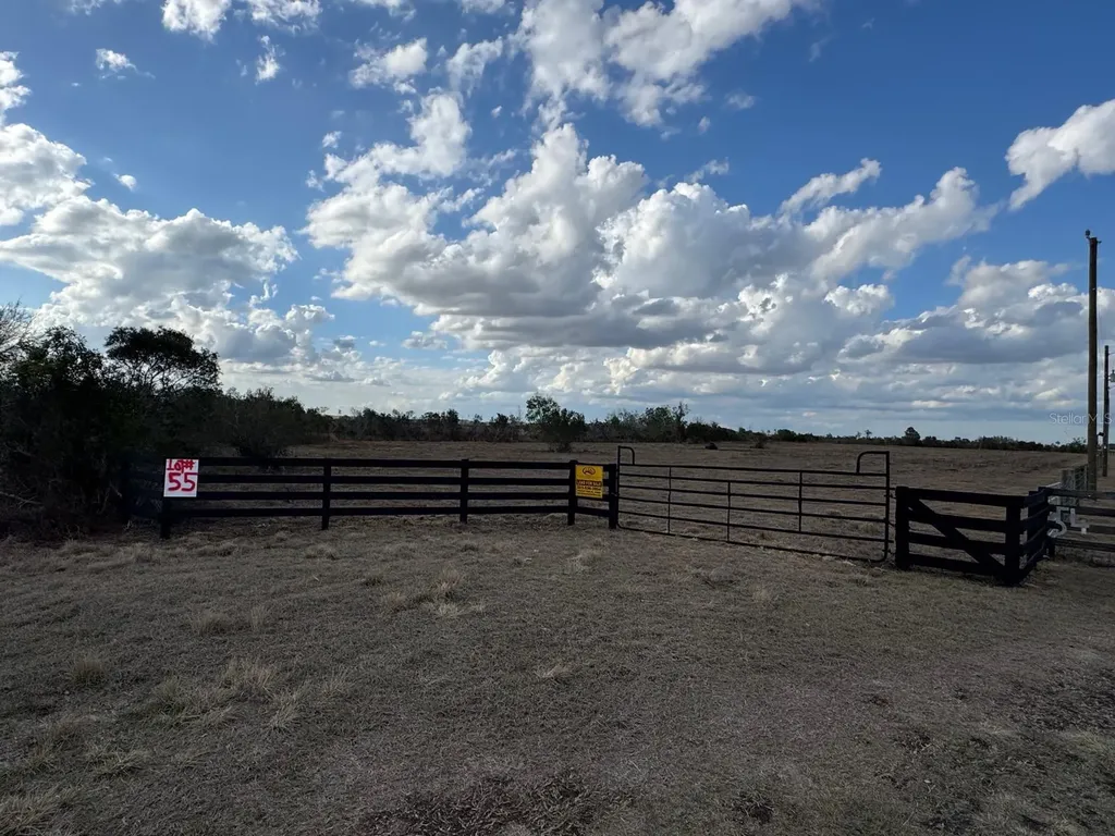 County Line Road E Fort Meade FL 33841