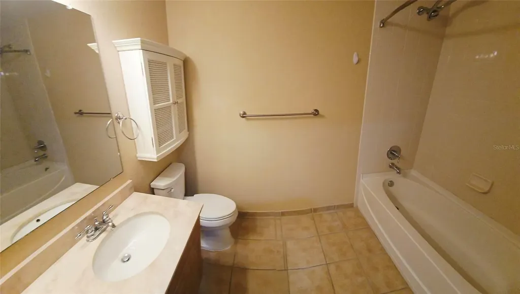 1064 N Tamiami Trail Sarasota FL 34236