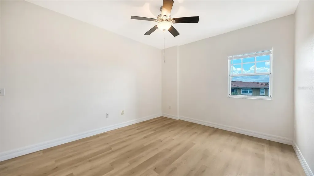 1064 N Tamiami Trail Sarasota FL 34236