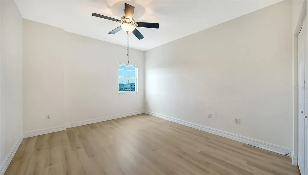 1064 N Tamiami Trail Sarasota FL 34236