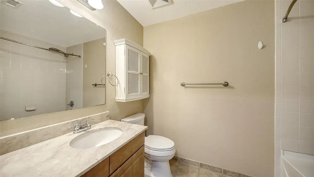 1064 N Tamiami Trail Sarasota FL 34236