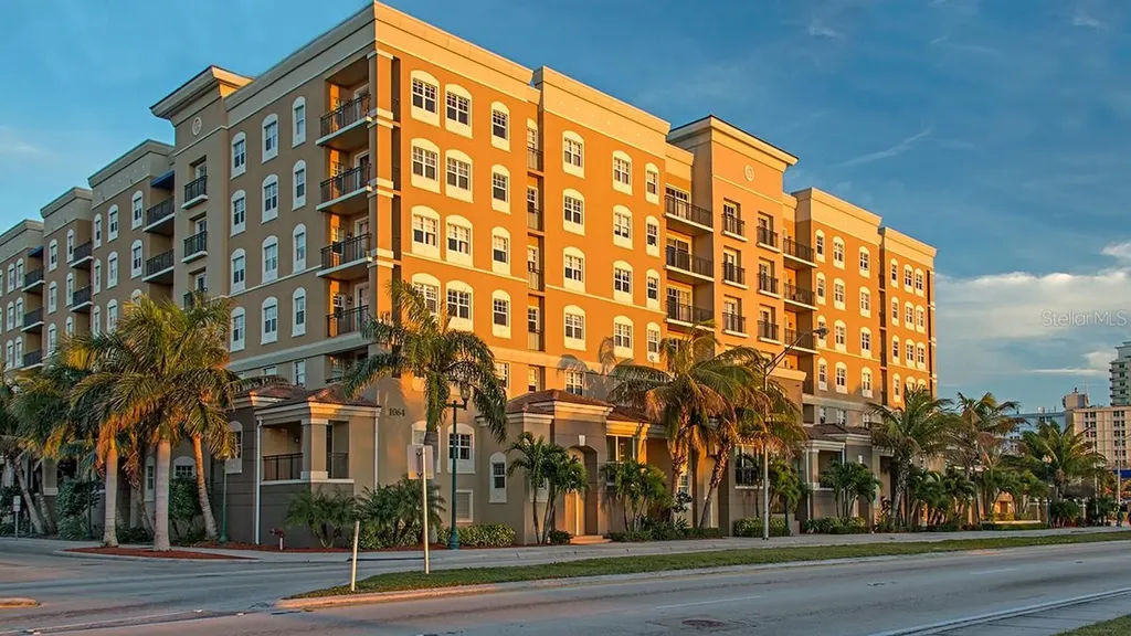 1064 N Tamiami Trail Sarasota FL 34236