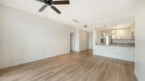 1064 N Tamiami Trail Sarasota FL 34236