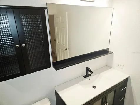 1064 N Tamiami Trail Sarasota FL 34236
