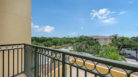 1064 N Tamiami Trail Sarasota FL 34236