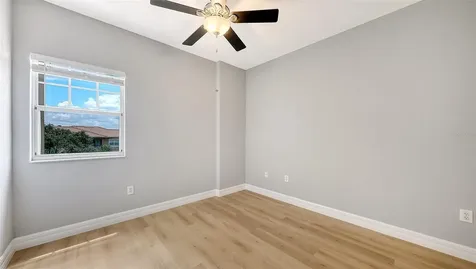 1064 N Tamiami Trail Sarasota FL 34236