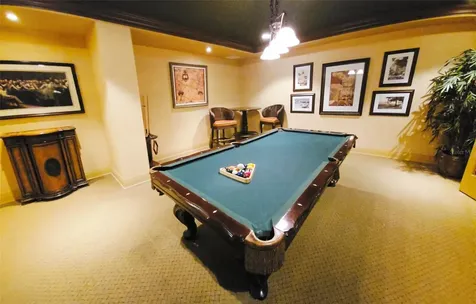 1064 N Tamiami Trail Sarasota FL 34236