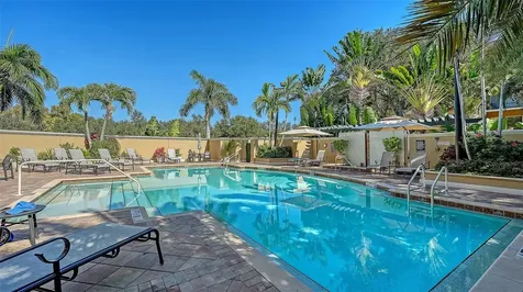 1064 N Tamiami Trail Sarasota FL 34236