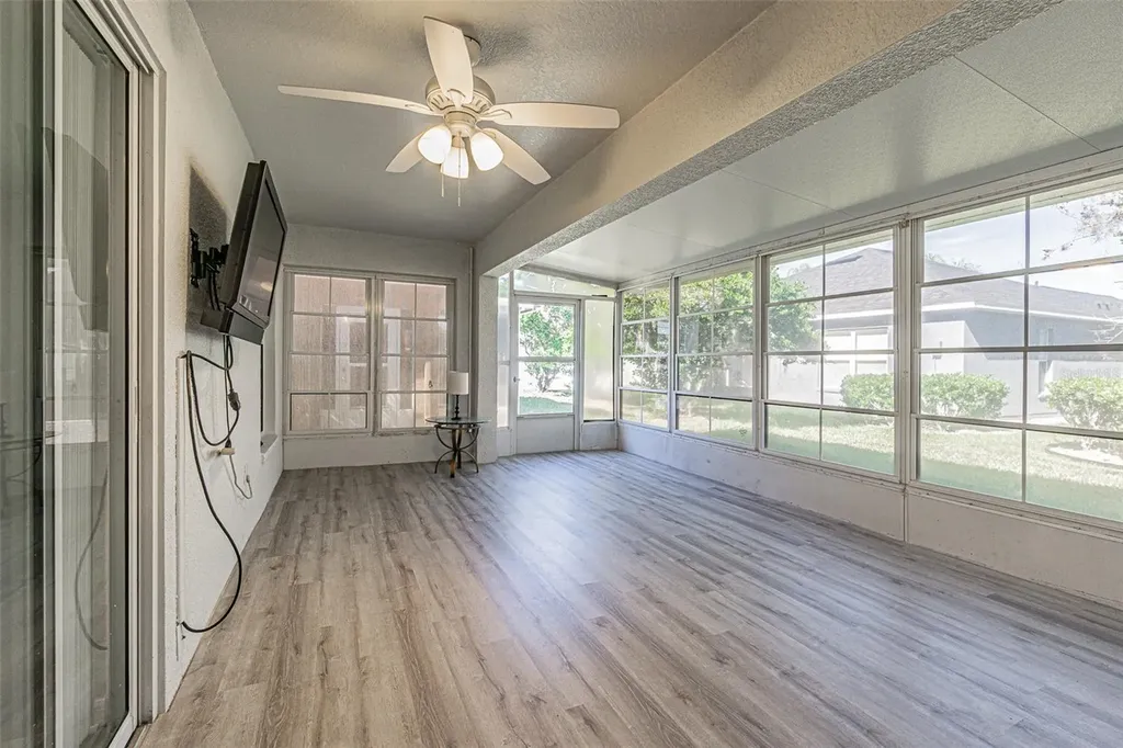9608 Rolling Circle San Antonio FL 33576