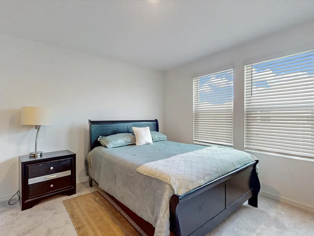 3002 Canary Avenue Davenport FL 33837