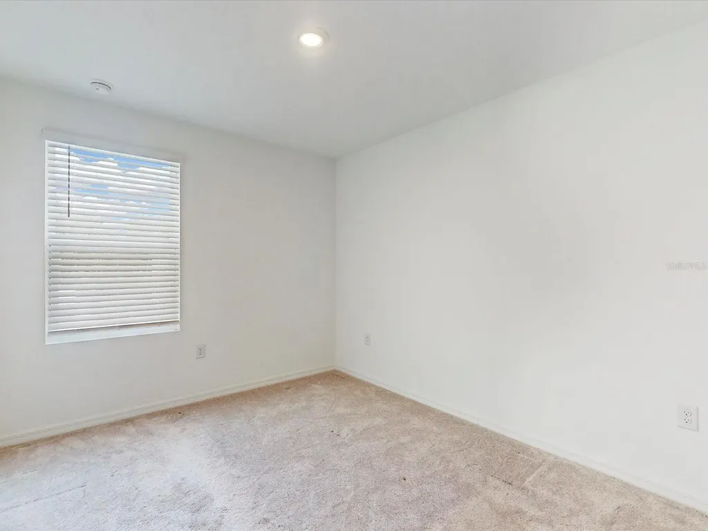 3002 Canary Avenue Davenport FL 33837