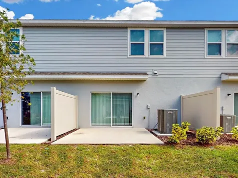 3002 Canary Avenue Davenport FL 33837