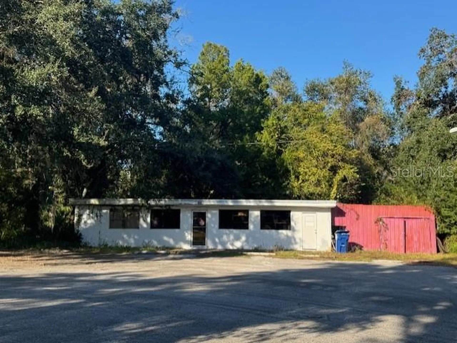 11542 S Us Highway 301 Webster FL 33597