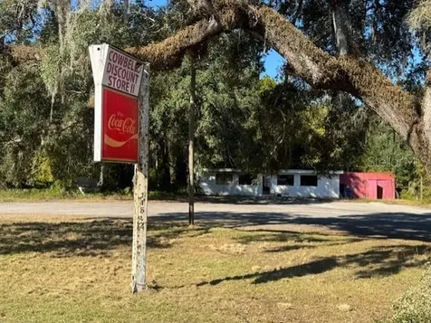 11542 S Us Highway 301 Webster FL 33597