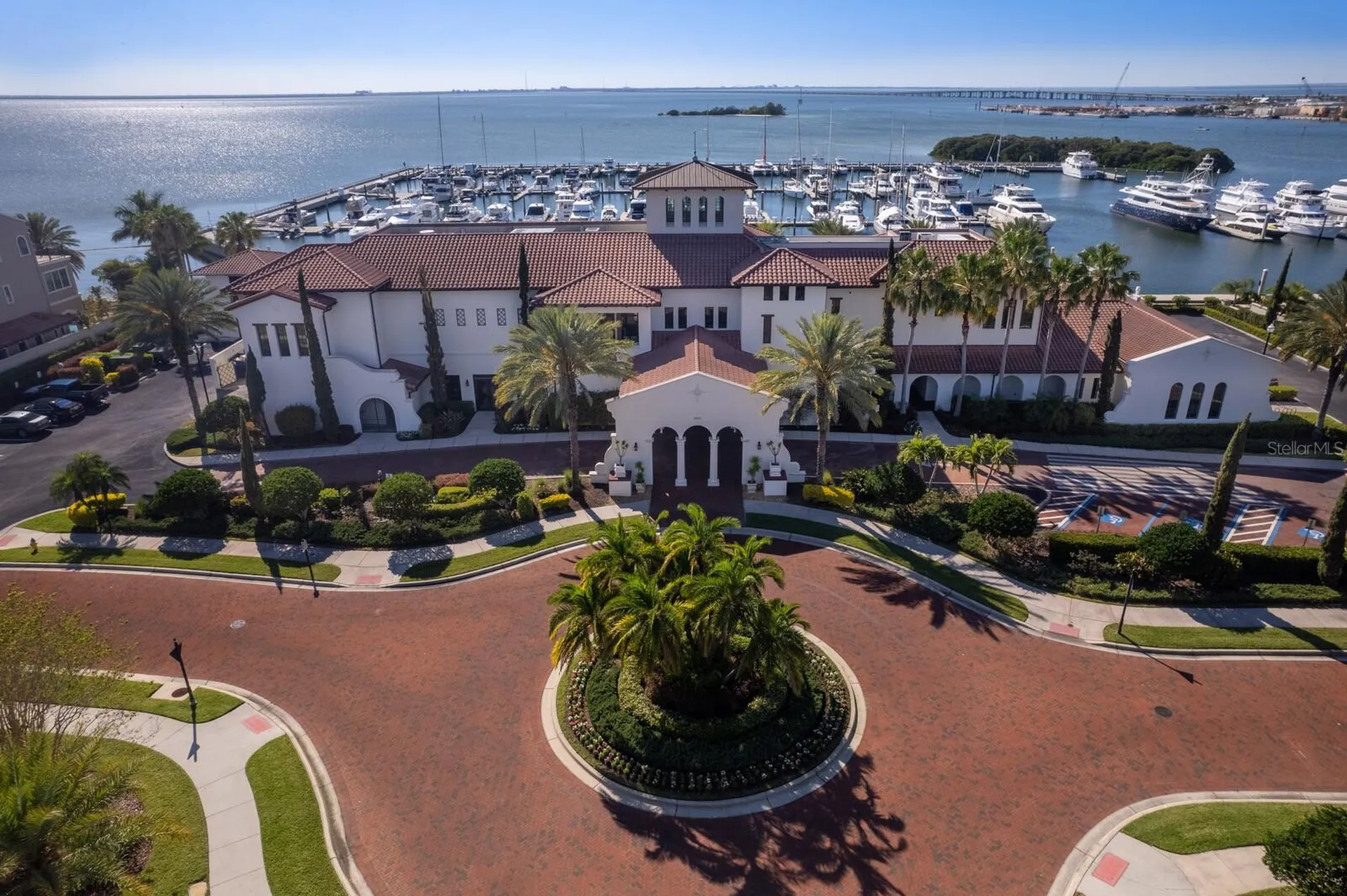 4912 Yacht Club Drive Tampa FL 33616