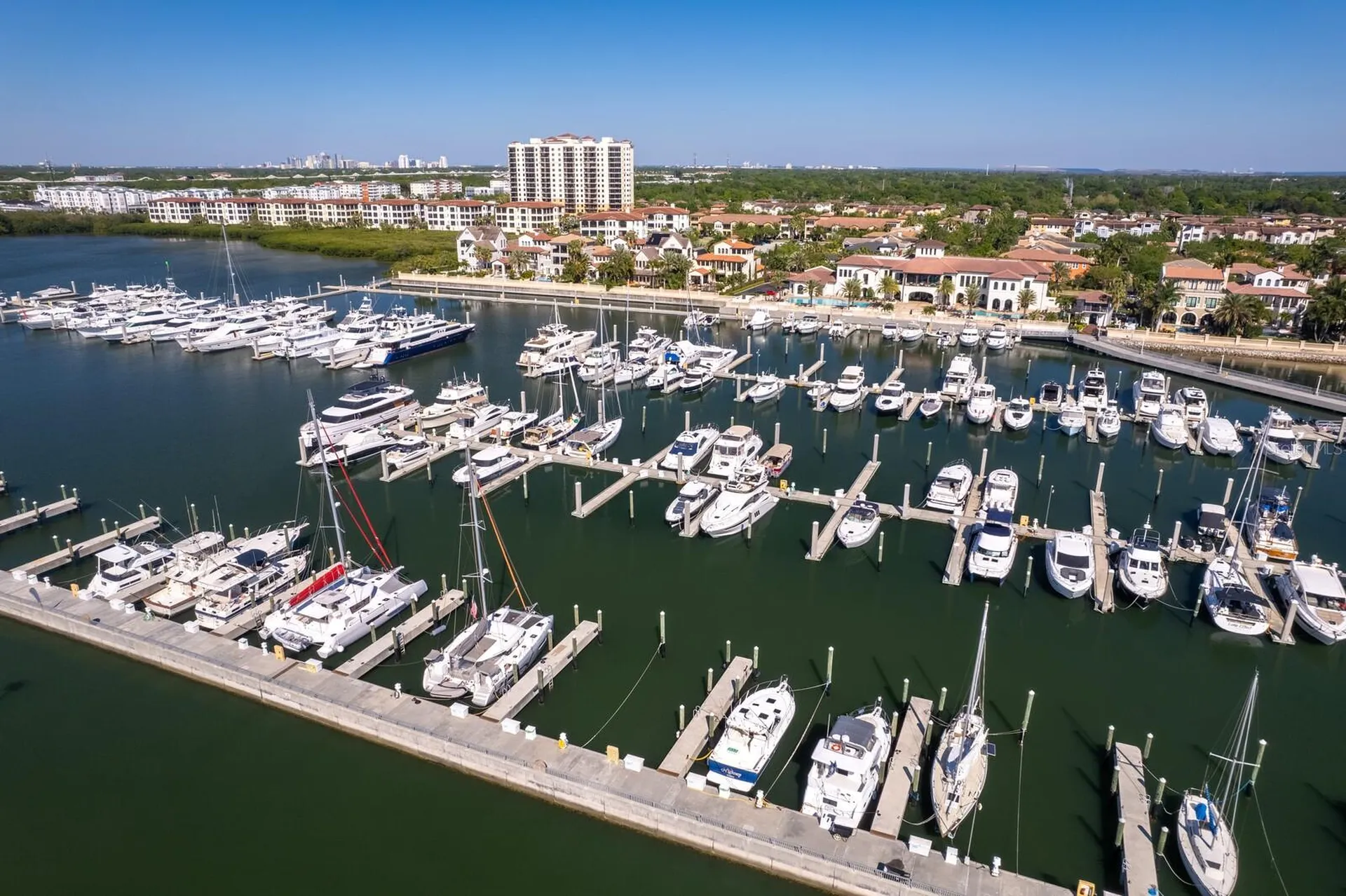 4912 Yacht Club Drive Tampa FL 33616