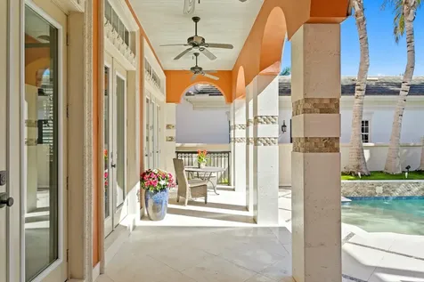 4912 Yacht Club Drive Tampa FL 33616