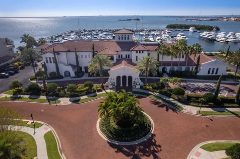 4912 Yacht Club Drive Tampa FL 33616