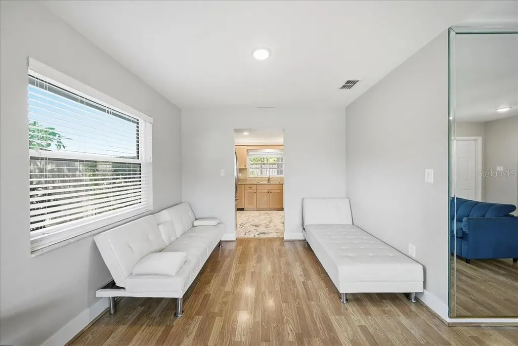 5883 Whistlewood Circle Sarasota FL 34232
