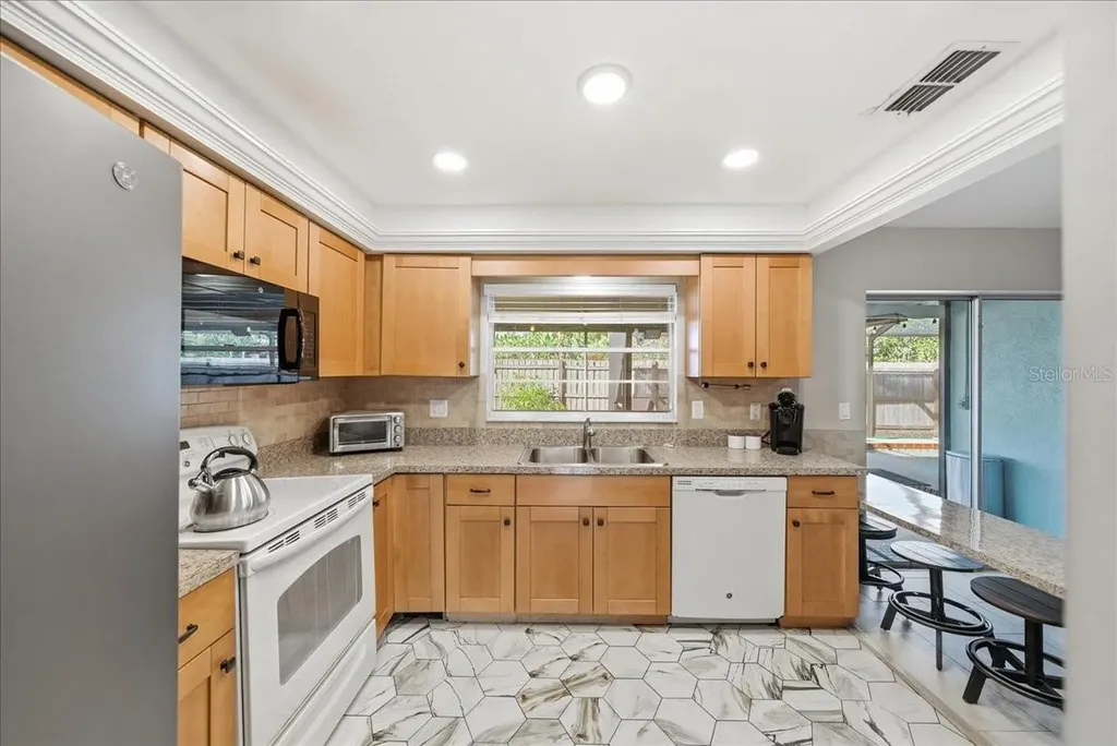 5883 Whistlewood Circle Sarasota FL 34232